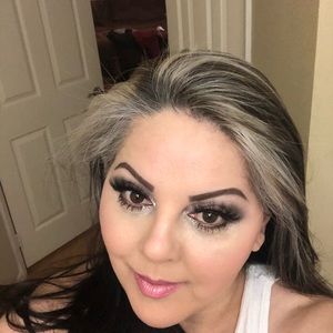 Meet your Posher, Oneida